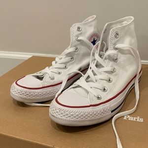 Converse Chuck Taylor high too size 7 White